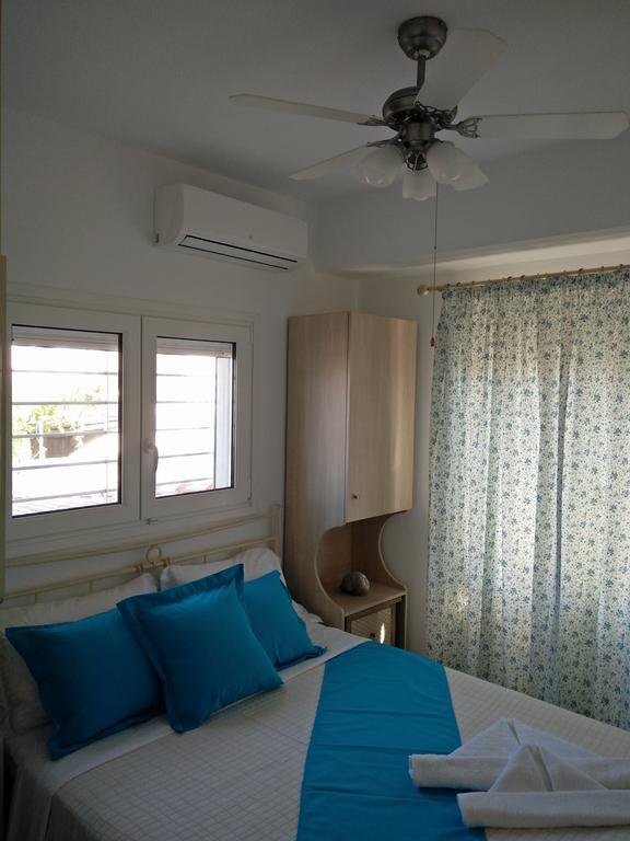Moriel Seaside Homes Suites Elia Nikitis Exterior photo