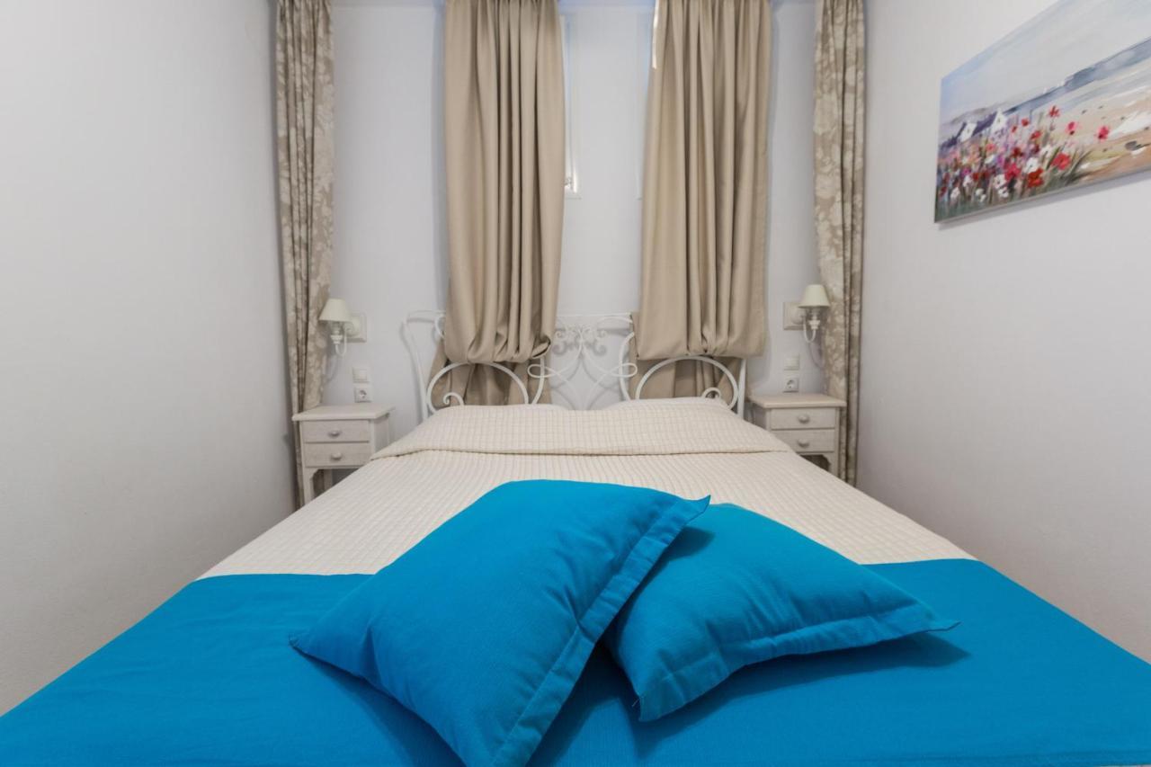 Moriel Seaside Homes Suites Elia Nikitis Exterior photo